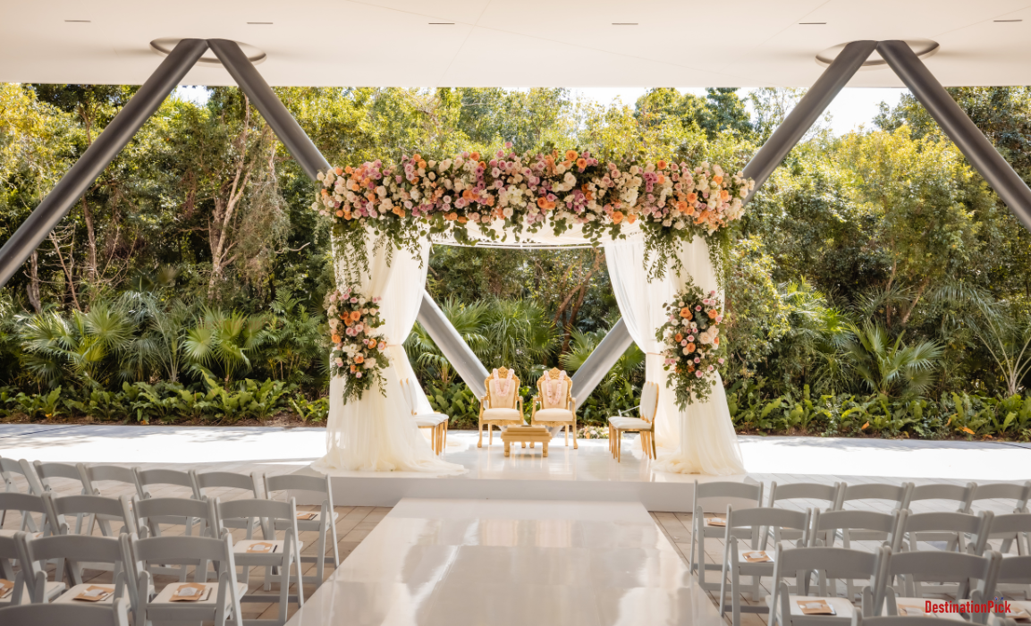 Destination wedding in mexico