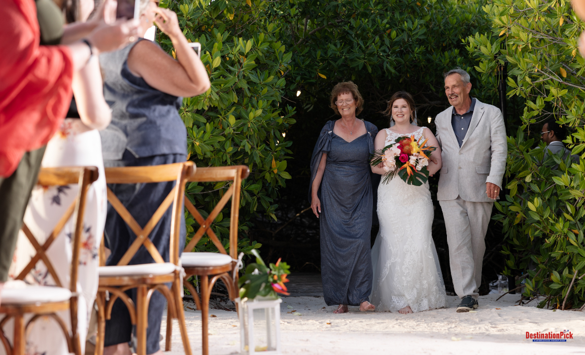 Bevin & Susan: A Union of Faith and Love in Aruba