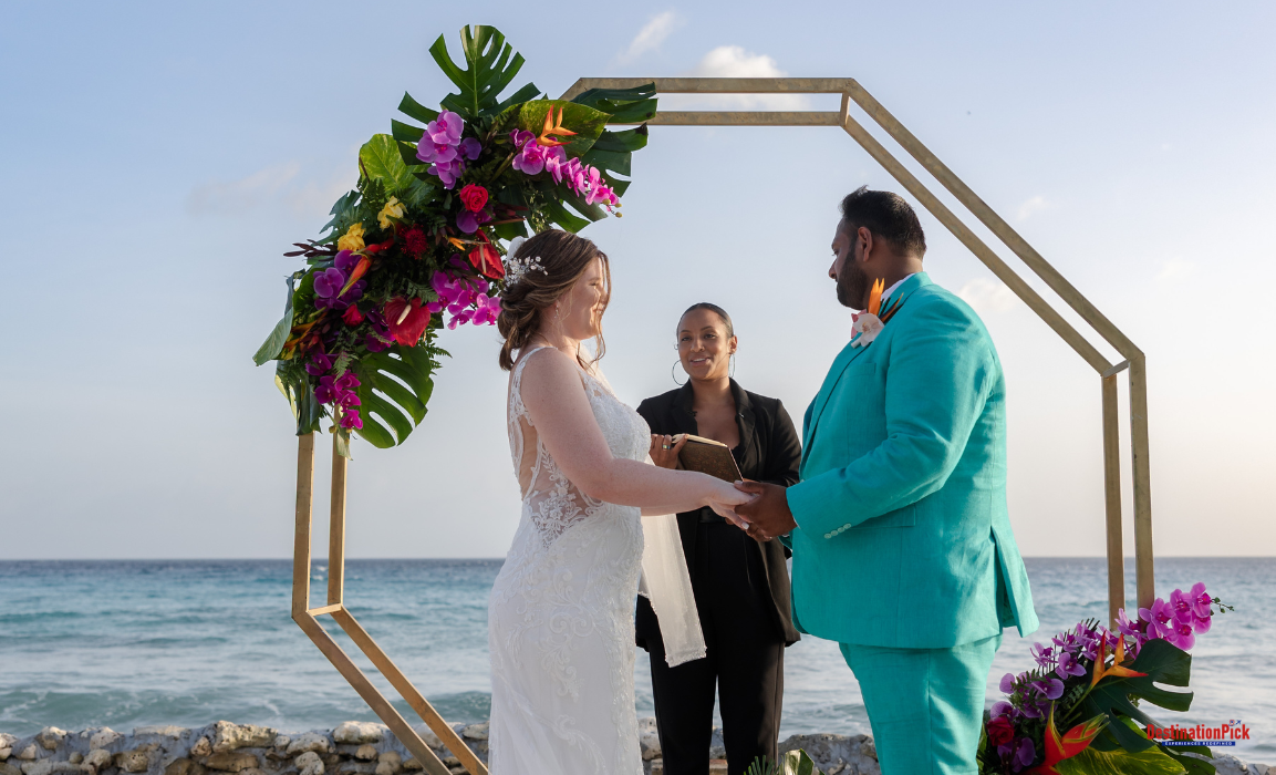 Bevin & Susan: A Union of Faith and Love in Aruba